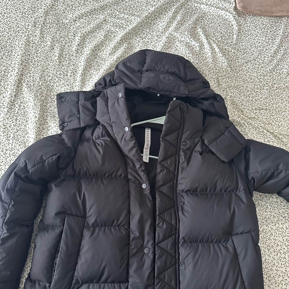 Lululemon WunderPuff Cropped Black Jacket